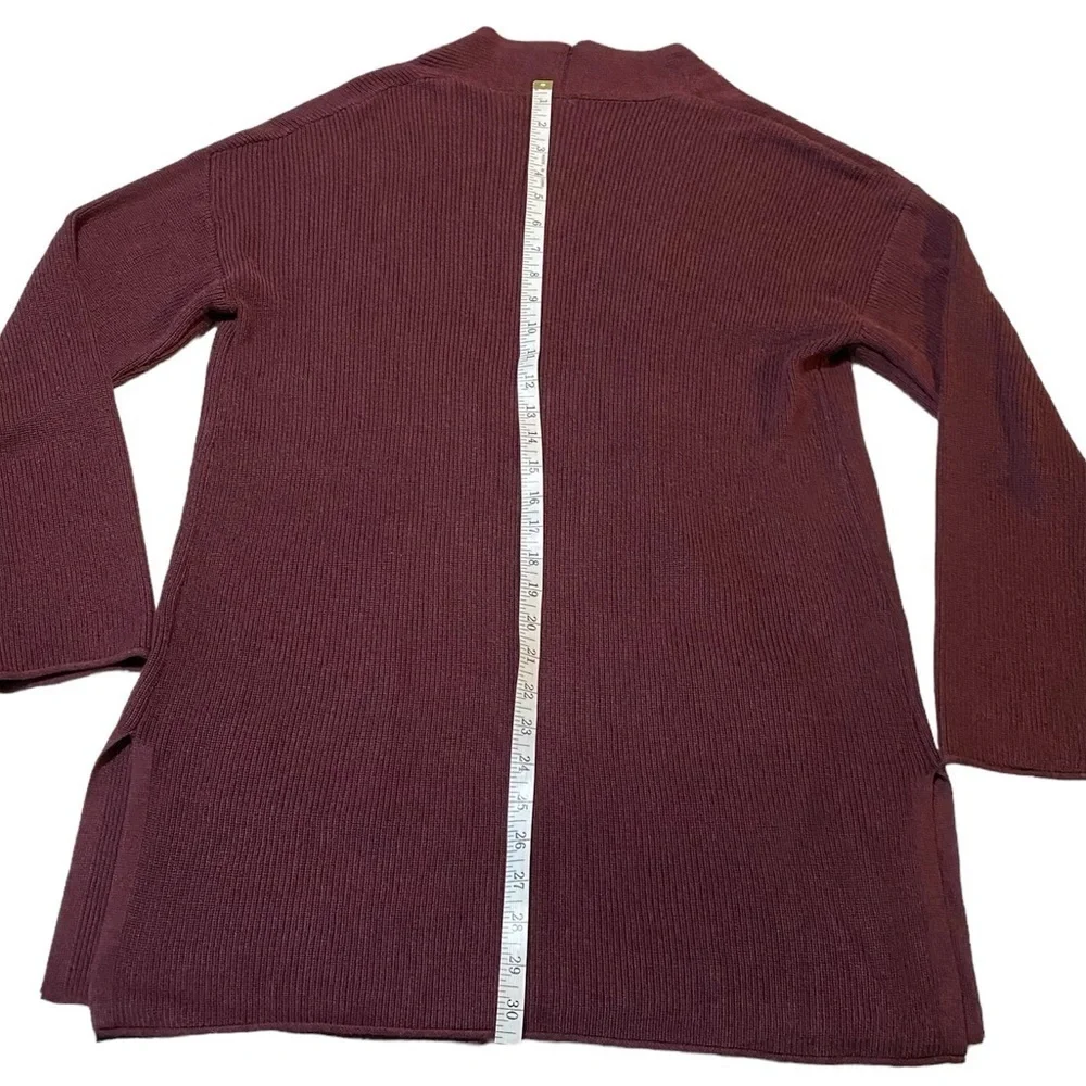 T Tahari Burgundy Cardigan open front 6% cashmere woman’s size large